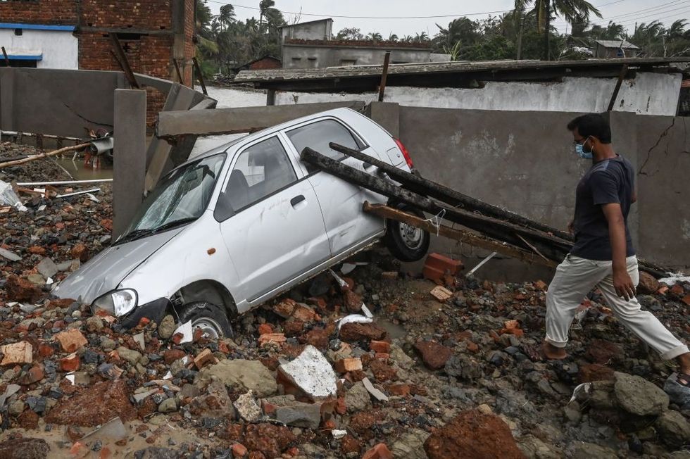 Cyclone Yaas: Coastal villages in eastern India, Bangladesh cut off by tidal surges