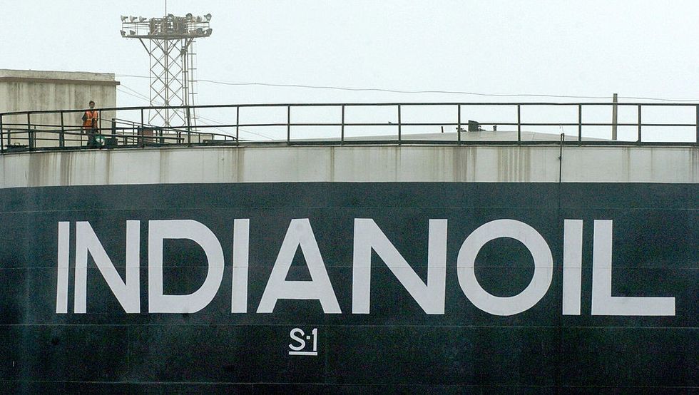 India slashes Middle East oil imports, seeks to diversify energy sources