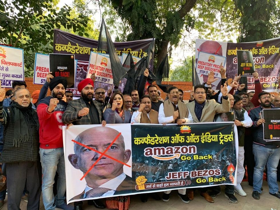 EXCLUSIVE: Indian retailers plan e-commerce venture to take on Amazon and Flipkart