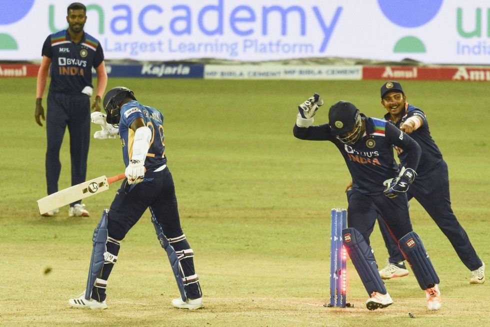 India beat Sri Lanka by 38 runs in first T20