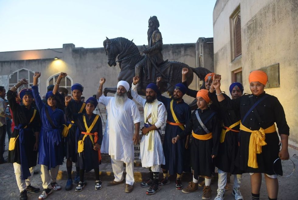 Vandalism of Maharaja Ranjit Singh statue irks Pakistan Sikhs