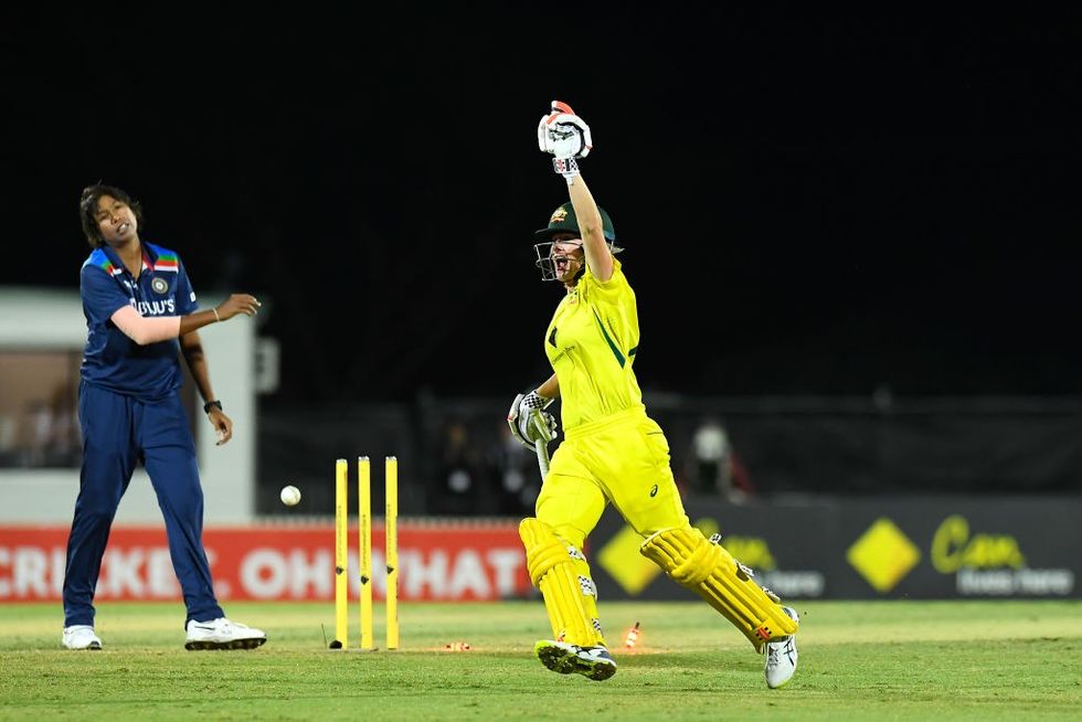 Women's ODIs: Aus beat India in thriller to bag series