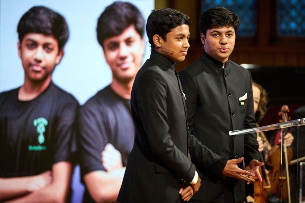 Teenage Indian brothers win children's prize for tackling household waste