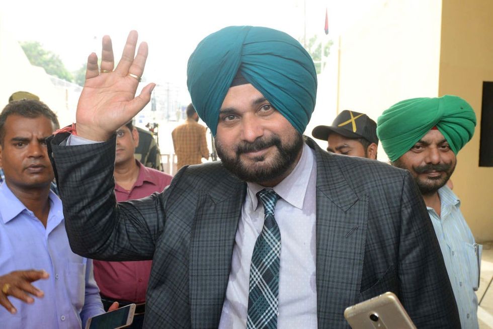 Hell breaks loose after India politician calls Pakistan PM 'elder brother'