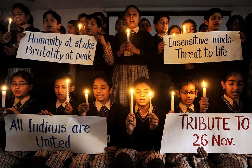 India remembers 26/11 martyrs, pays floral tributes