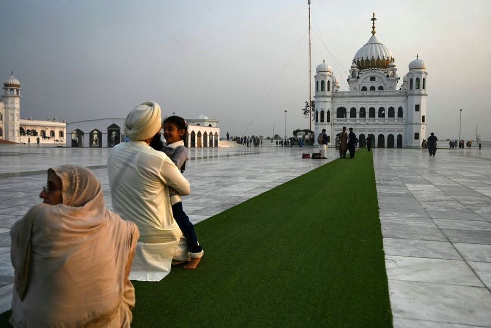 India summons Pak envoy over Darbar Sahib photoshoot