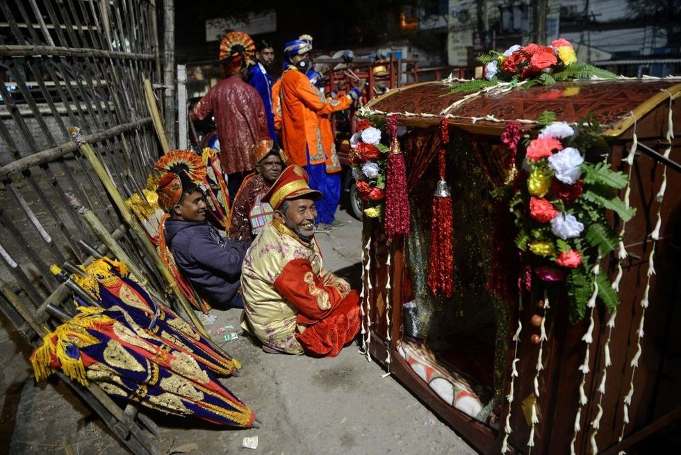 Omicron delivers body blow to India's wedding season