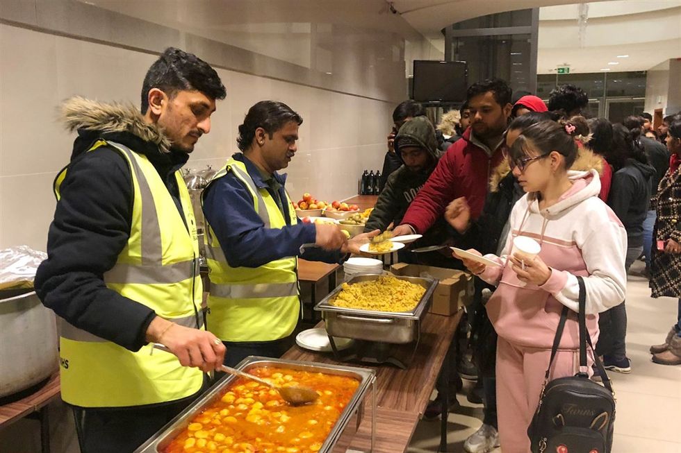 Ukraine crisis: BAPS volunteers in Europe join relief efforts