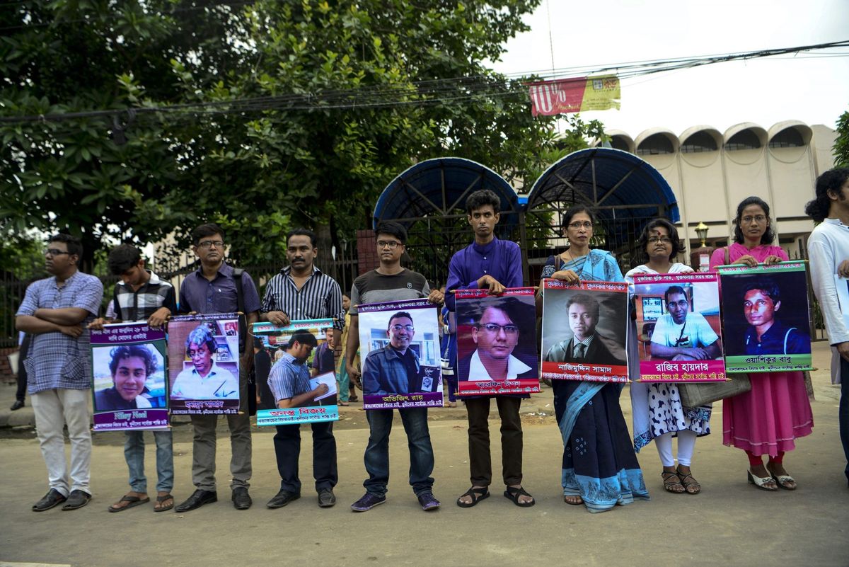 Bangladesh to hang four over atheist blogger’s murder