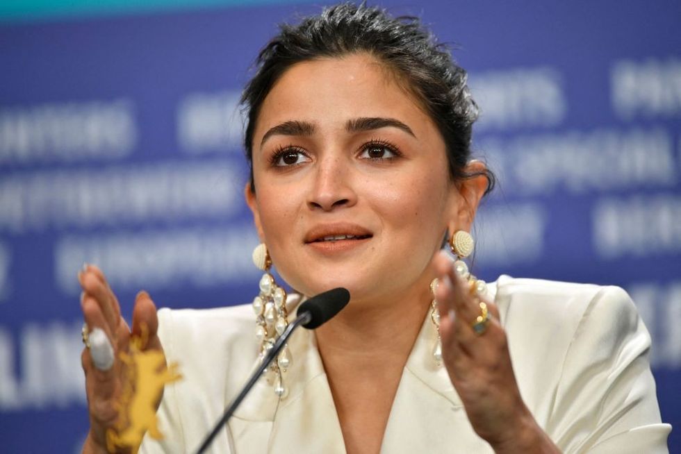 Pakistan eatery flayed for using 'Gangubai Kathiawadi' scene to promote Men's Monday