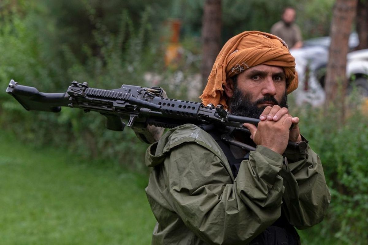 In another atrocious move, Taliban restrict female students to leave Kabul for studies