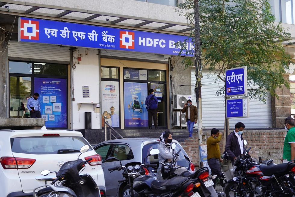 India's HDFC Bank inks multi-year data, technology pact with Refinitiv