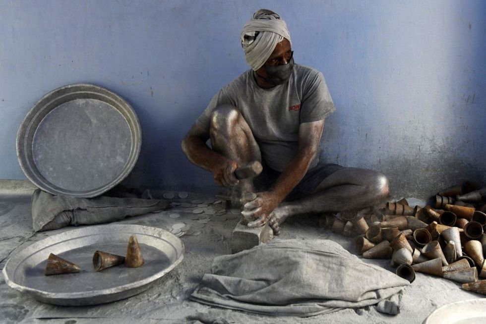 Firecracker workers in India's Sivakasi brave explosion fears to ensure that world's Diwali shows go on