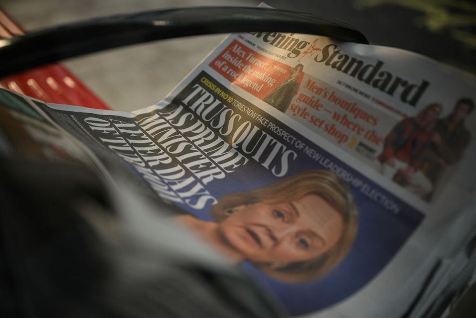 UK: Opposition want end to Tory 'soap opera', seek general election