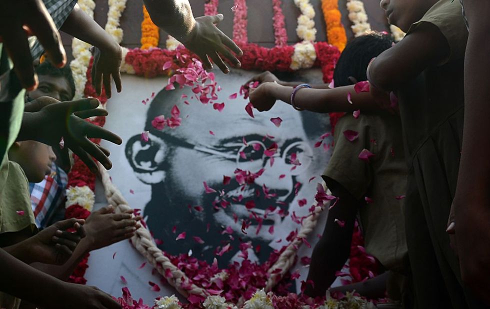 Modi, other top Indian leaders, pay tributes to Mahatma Gandhi on 75th death anniversary