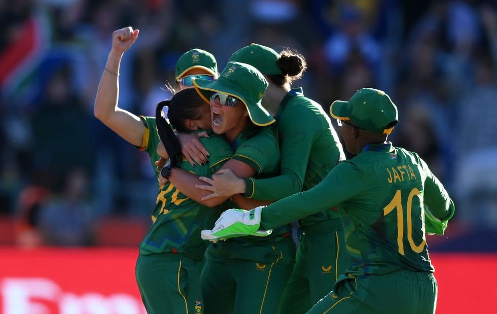South Africa shock England to make first-ever women's T20 World Cup final, to meet 5-time winners Australia