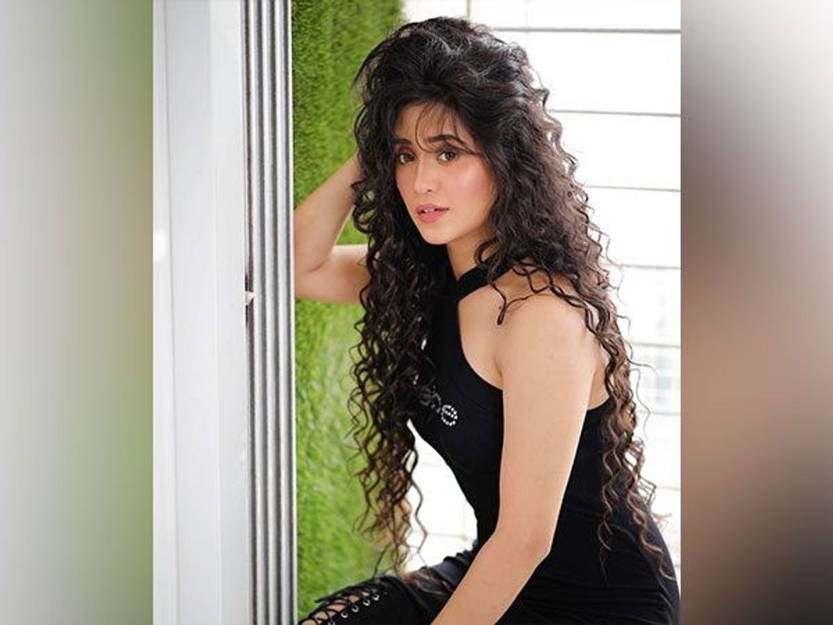 Shivangi Joshi reveals being diagnosed with kidney infection