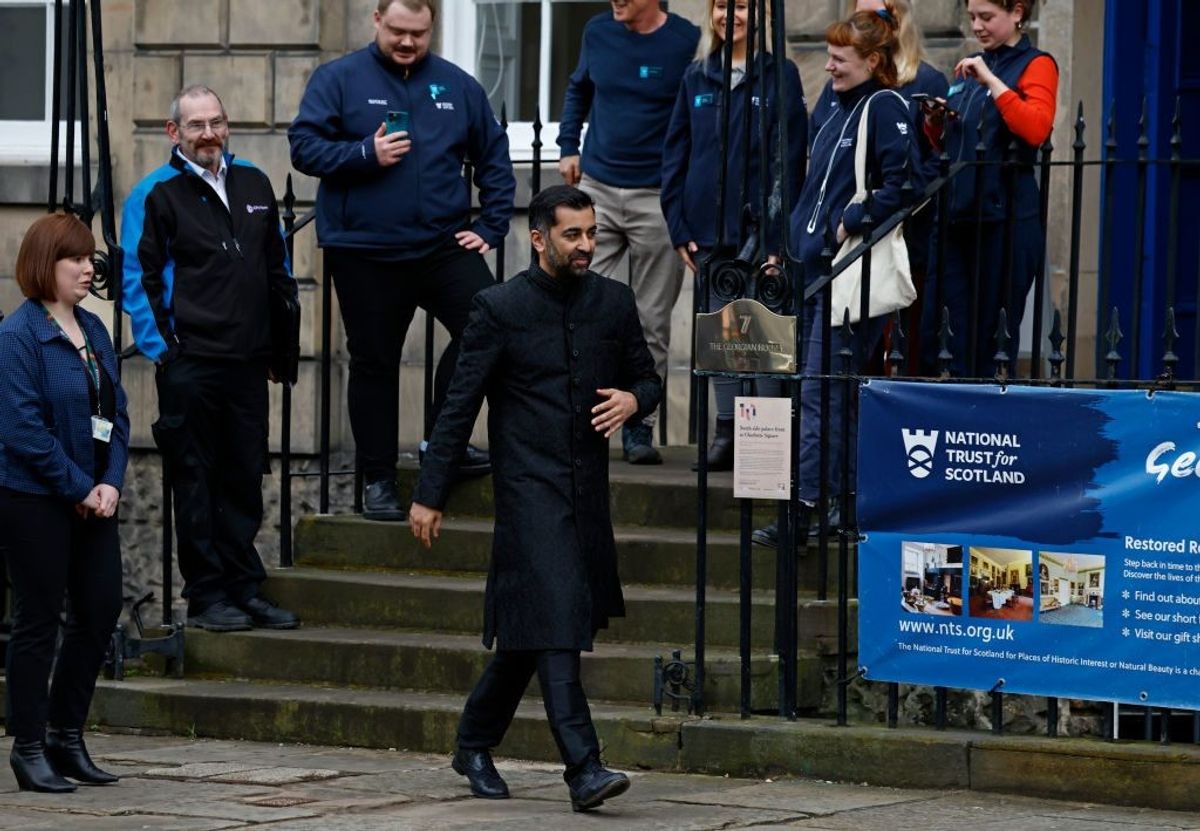 Humza New Humza Yousaf sworn in as Scotland’s new leader amid party row - India ...