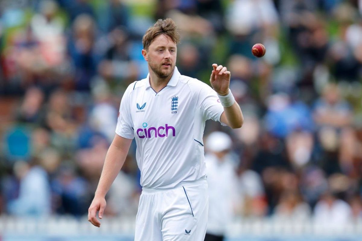 Ollie Robinson predicts easy Ashes win for England