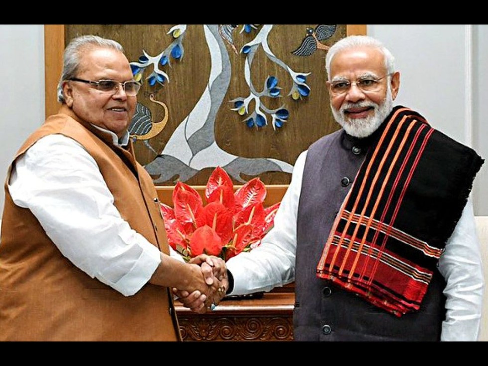 Days after his explosive interview on Modi, former Kashmir governor gets call from probe agency in bribery case