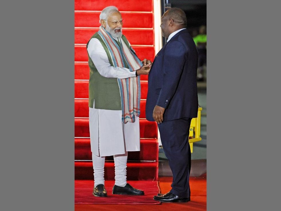 Modi holds talks with Papua New Guinea leaders, stresses on boosting bilateral ties