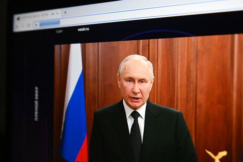 Russia prepares to hit back after Wagner mercenary chief vows to overthrow military top brass