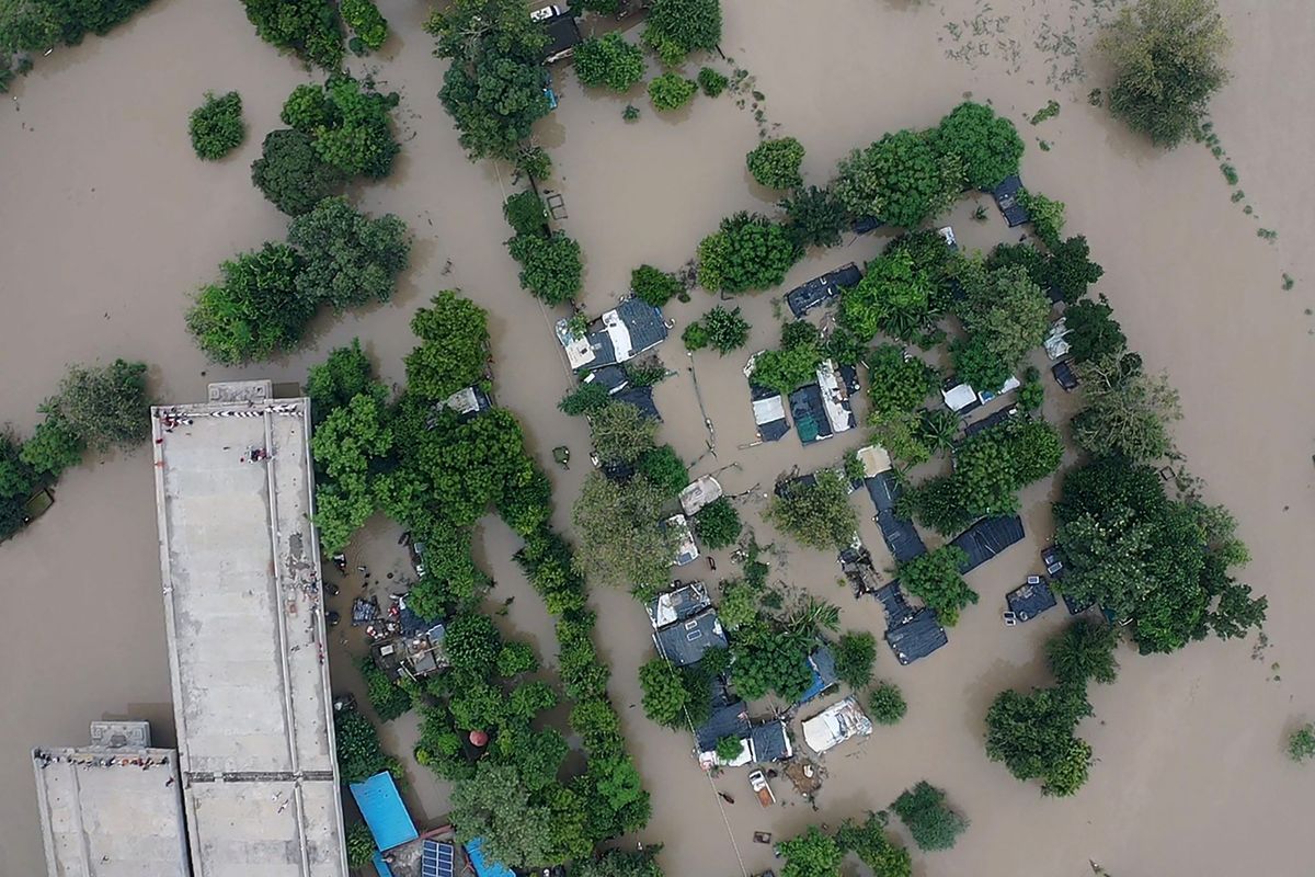 Delhi relief camps go under water as the Yamuna floods India’s capital