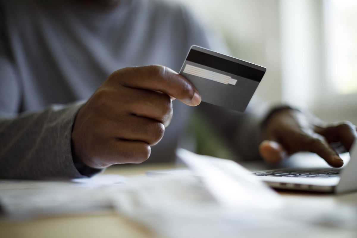 Surrey man jailed after defrauding Dreams