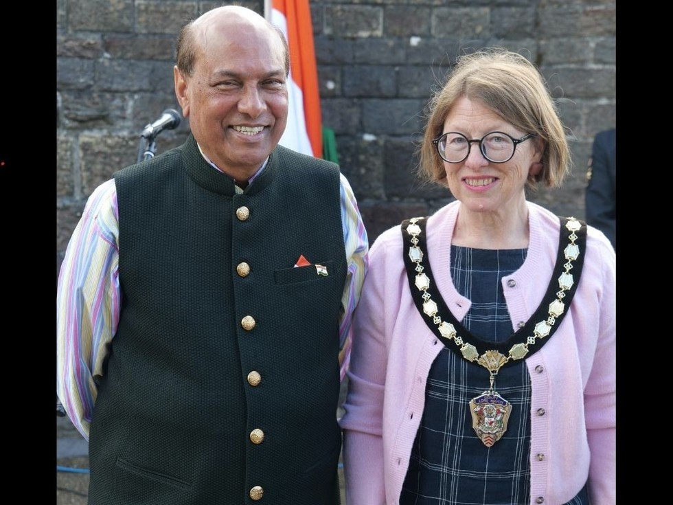 India Independence Day celebrated at Cardiff Castle; politicians, army officers, cops attend