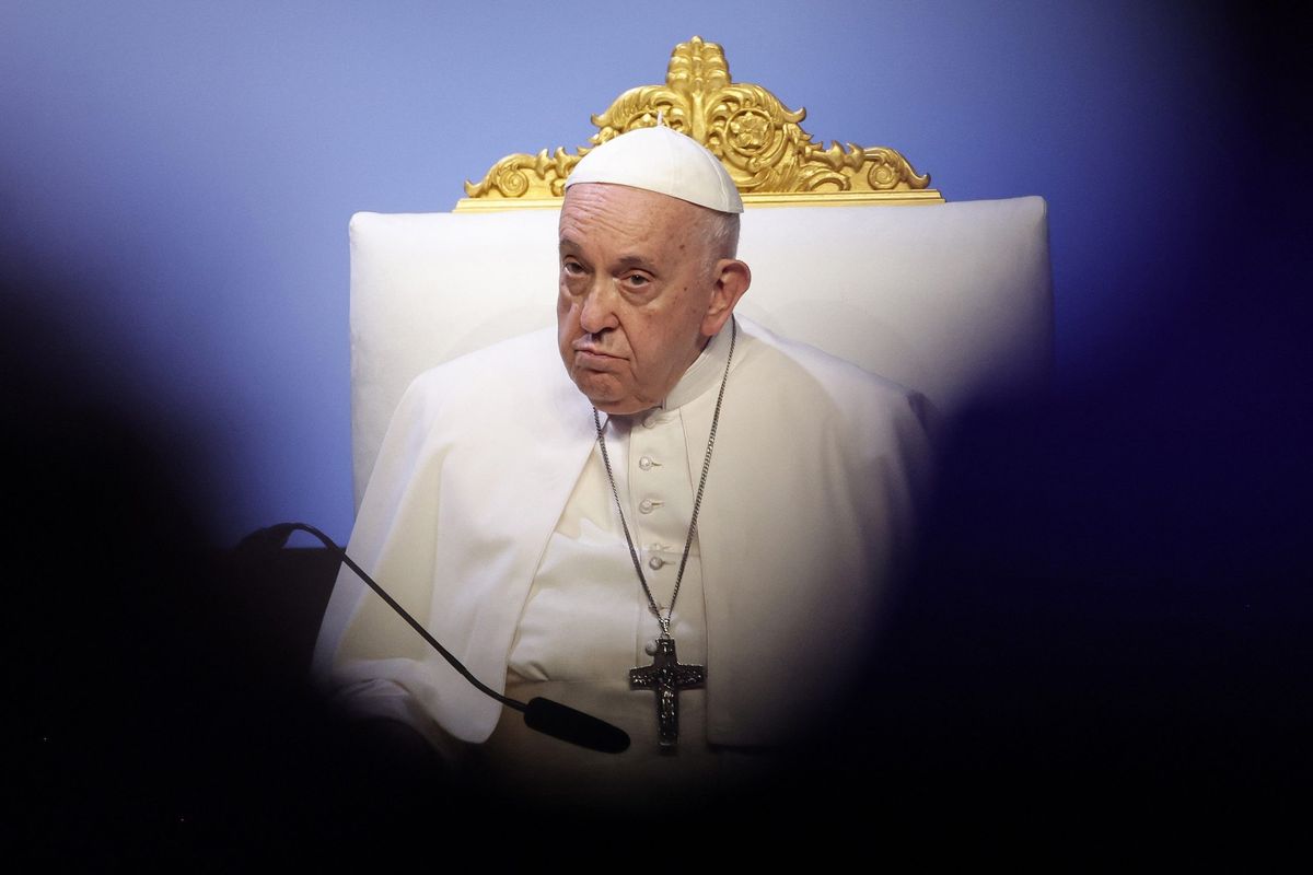 Pope condemns body shaming, shares personal childhood experience