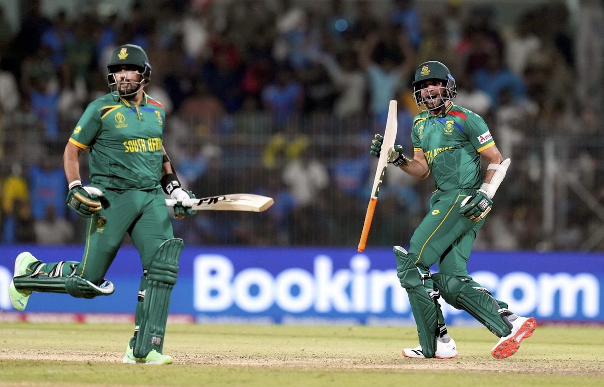 South Africa beats Pakistan in World Cup thriller