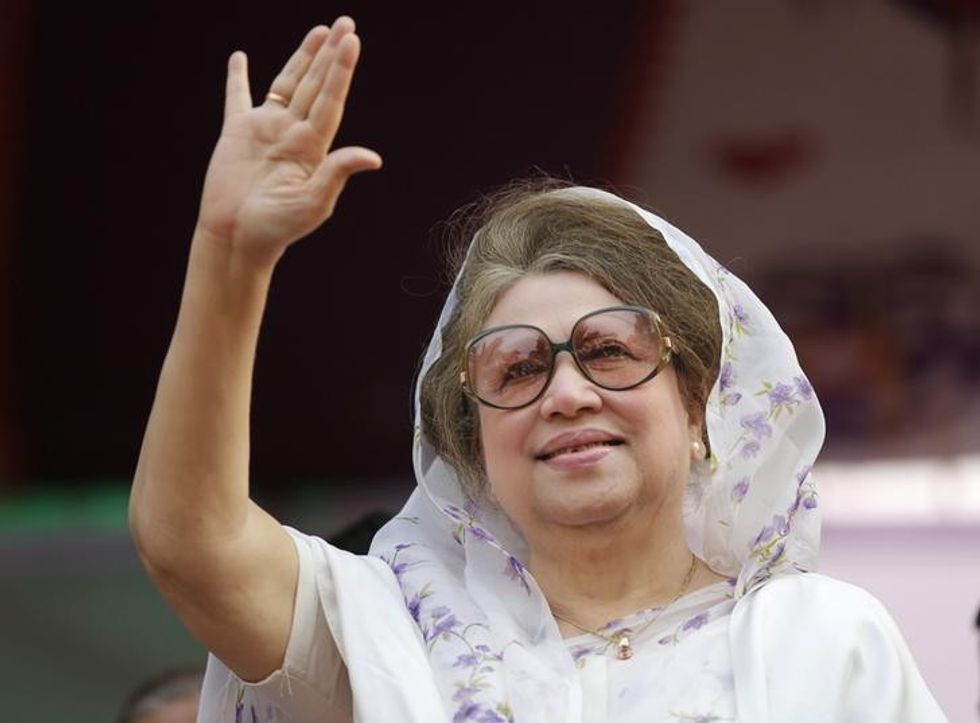 Former Bangladesh prime minister Khaleda Zia admitted to hospital
