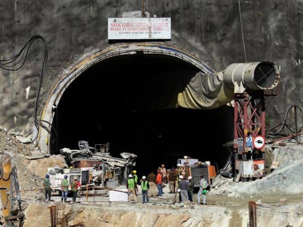 Hopes revive as Indian rescuers likely to reach 41 trapped in tunnel 'soon'