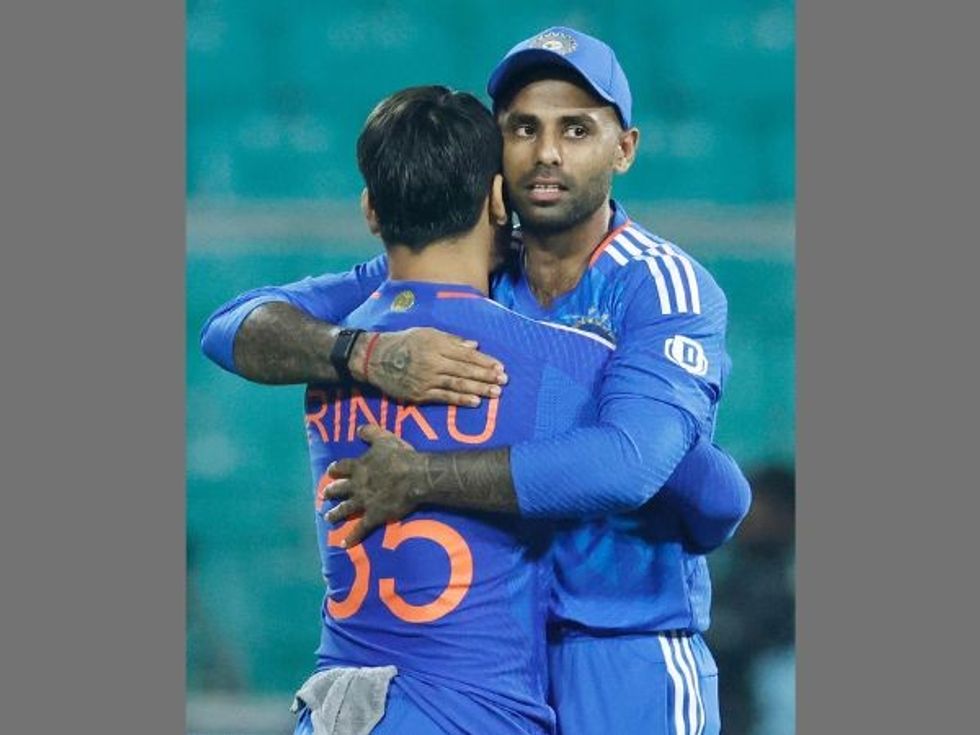 Second T20: India thrash Australia by 44 runs, go 2-0 up