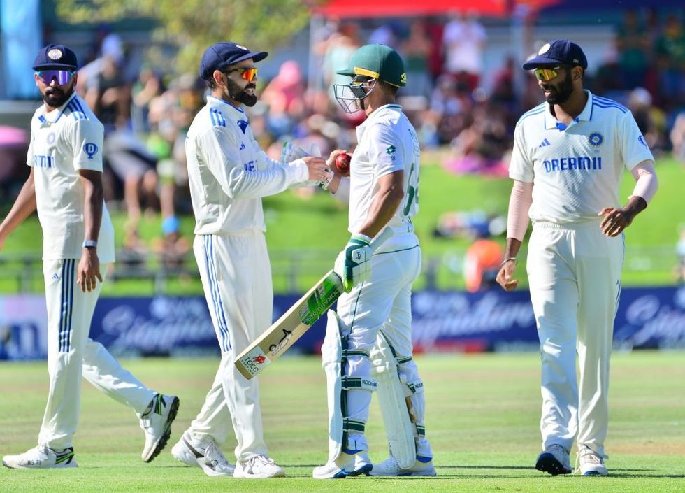 Virat Kohli makes cricket a 'gentleman's game'; bows & hugs South Africa's Dean Elgar after his final Test outing