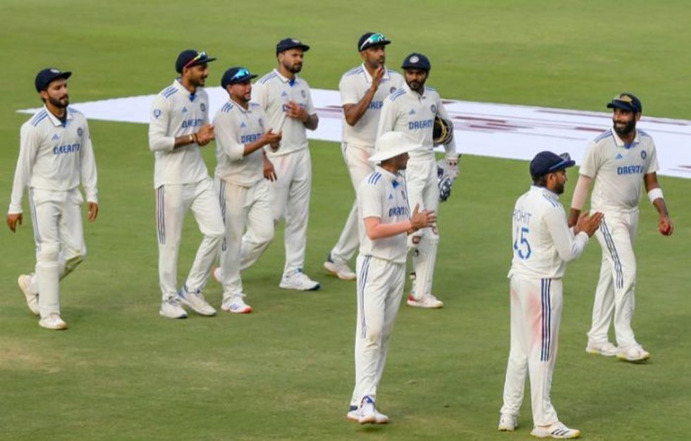 Foakes-Hartley fight in vain as India beat England by 106 runs to level series 1-1