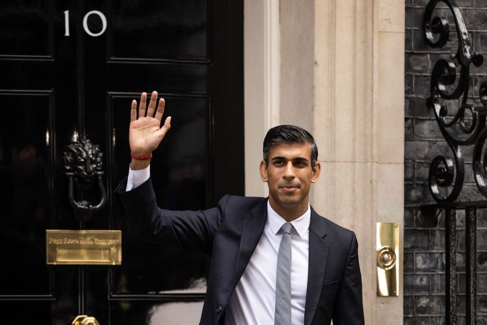 Did Sunak call for early polls to get rid of cramped No.10?
