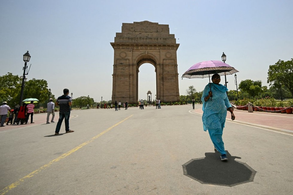 Mercury crosses 52 degrees in Delhi, the highest recorded temperature in India