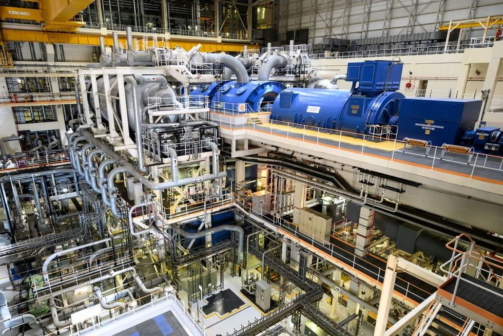 'Rockefellers of Uganda' partner General Electric to make mini-nuclear reactors in UK