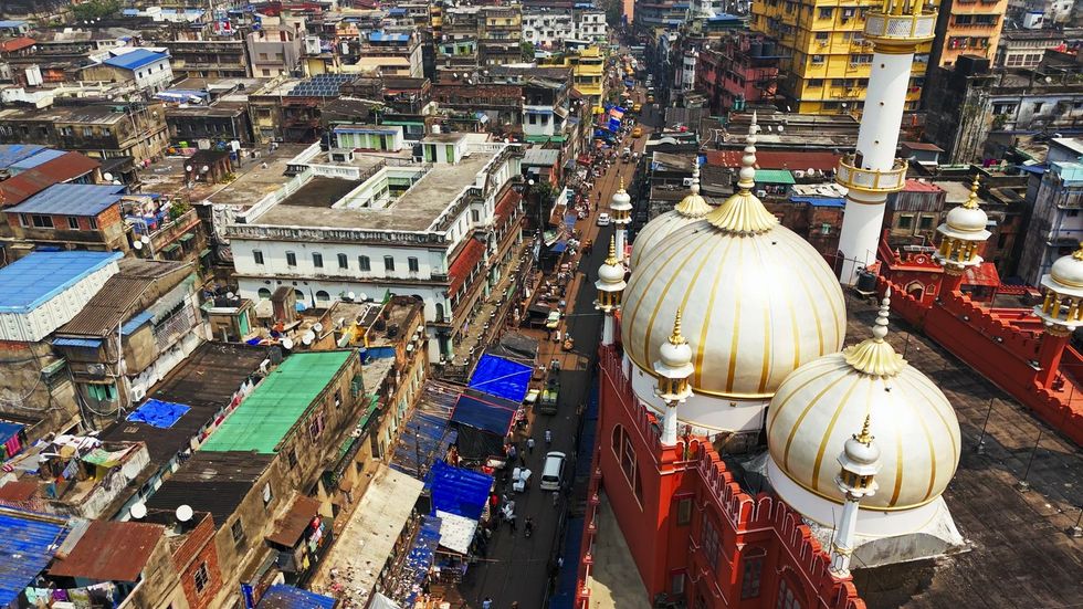 UP mosques to postpone Juma namaz timings on Holi