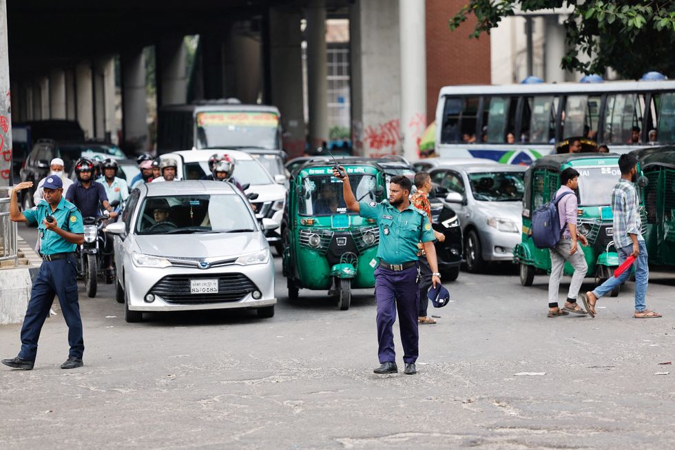 Police back on Dhaka's streets as strike ends