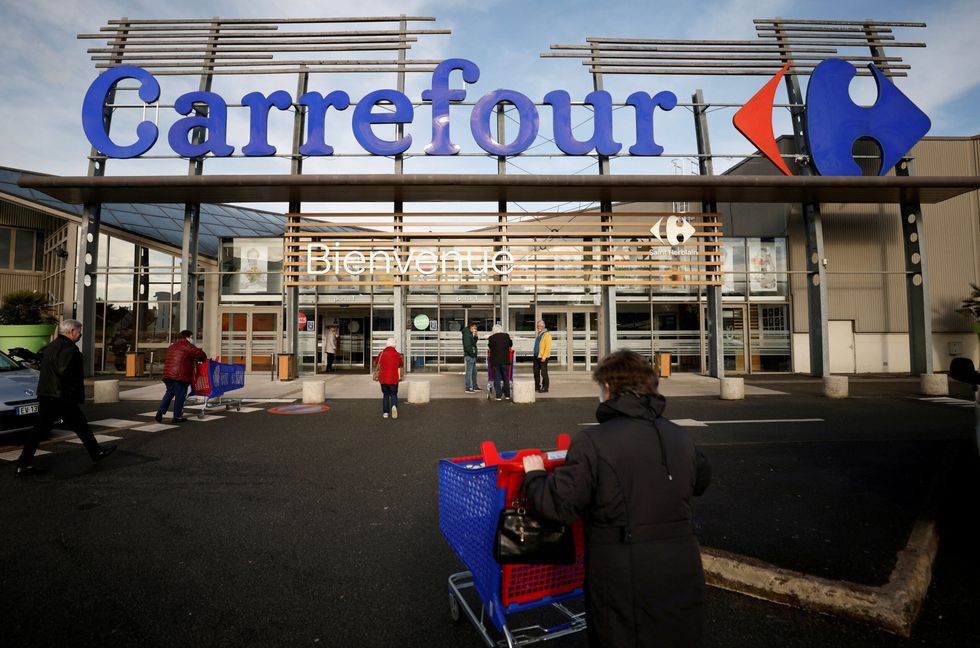 French retailer Carrefour to re-enter India next year