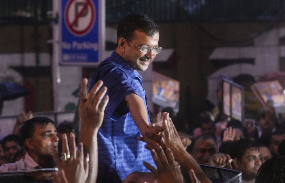 I will continue to fight 'anti-national' forces: Kejriwal