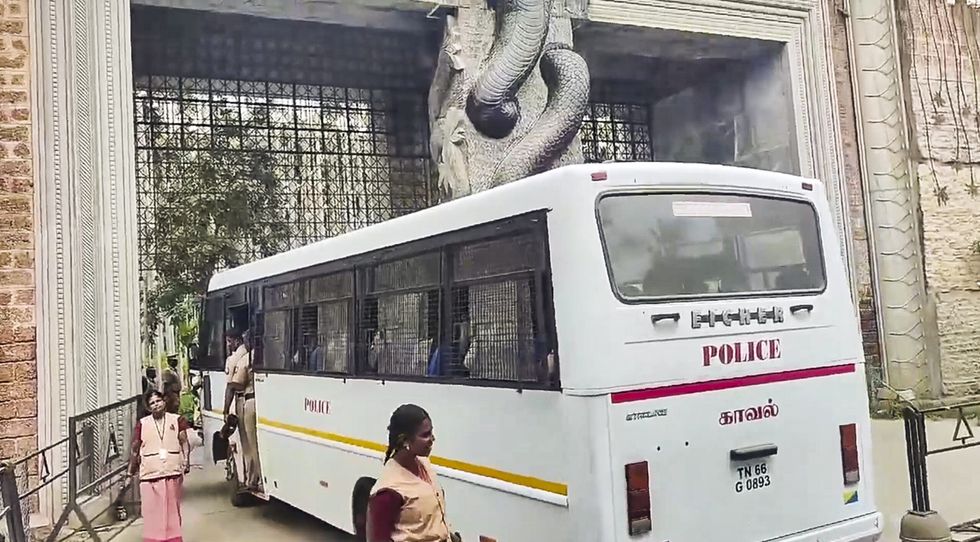 Police hold inquiry at Isha Foundation following court orders