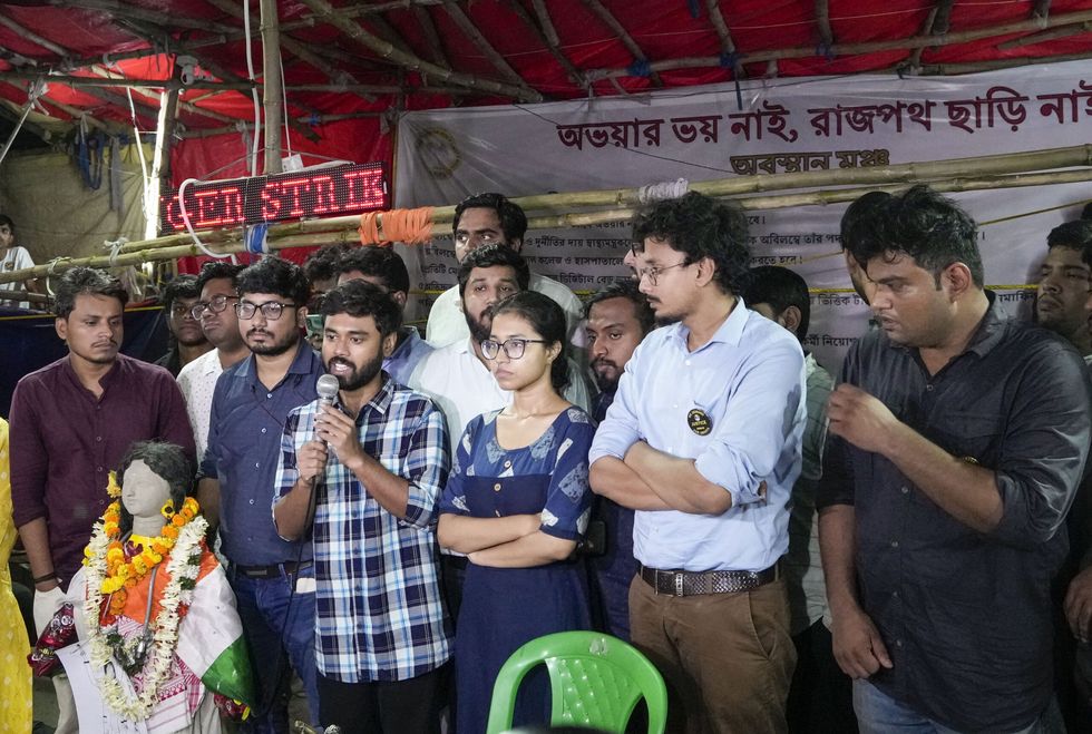 Kolkata doctors call off hunger strike after meeting chief minister Mamata Banerjee