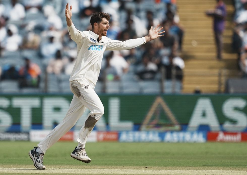 India vs New Zealand: Santner sparkles as Kiwis reduce India to 107-7 at lunch