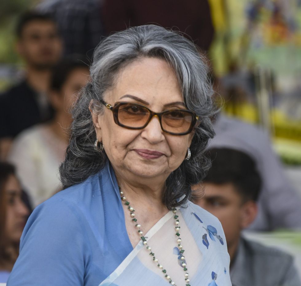 Sharmila Tagore to make big screen comeback with 'Outhouse'