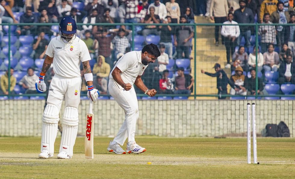 Virat Kohli flops on return to Ranji Trophy