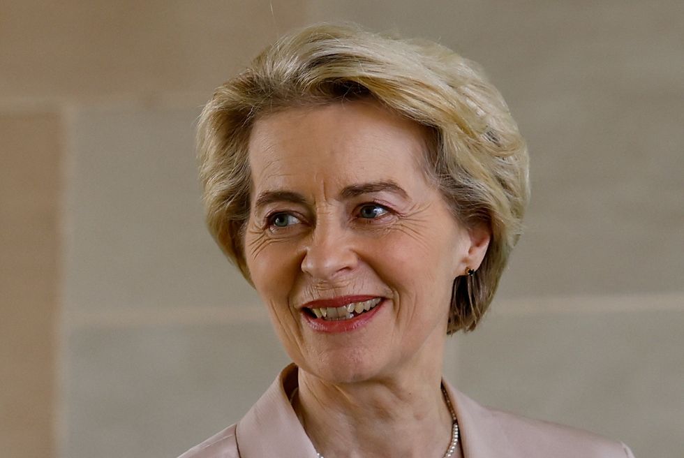 EU top team in India to boost trade, amid souring US ties