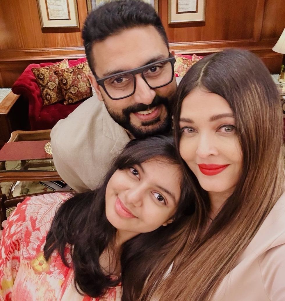 Aishwarya, Abhishek & Aaradhya Bachchan groove to ‘Kajra Re’ at family wedding | Watch video